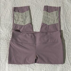 Crane and lion Sz: 8